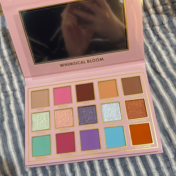 Ace Beauté Whimsical Bloom Palette New - Picture 2 of 3